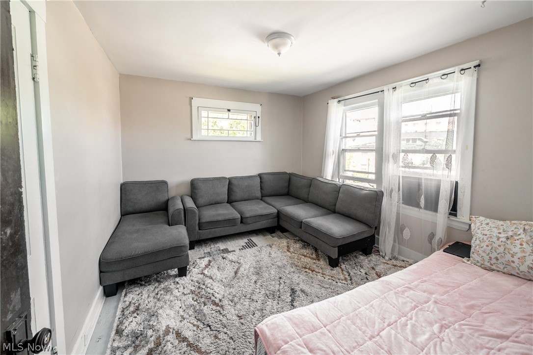 14809 Hilliard Road Lakewood OH 44107