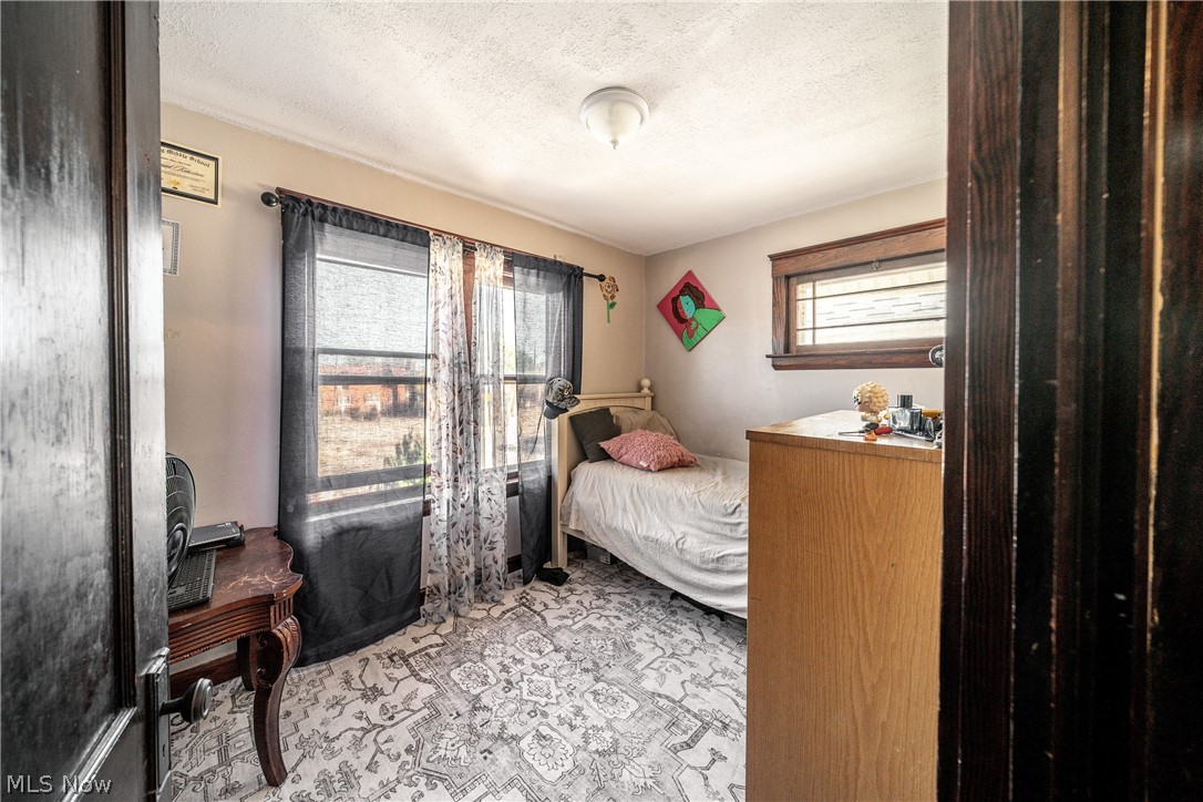 14809 Hilliard Road Lakewood OH 44107