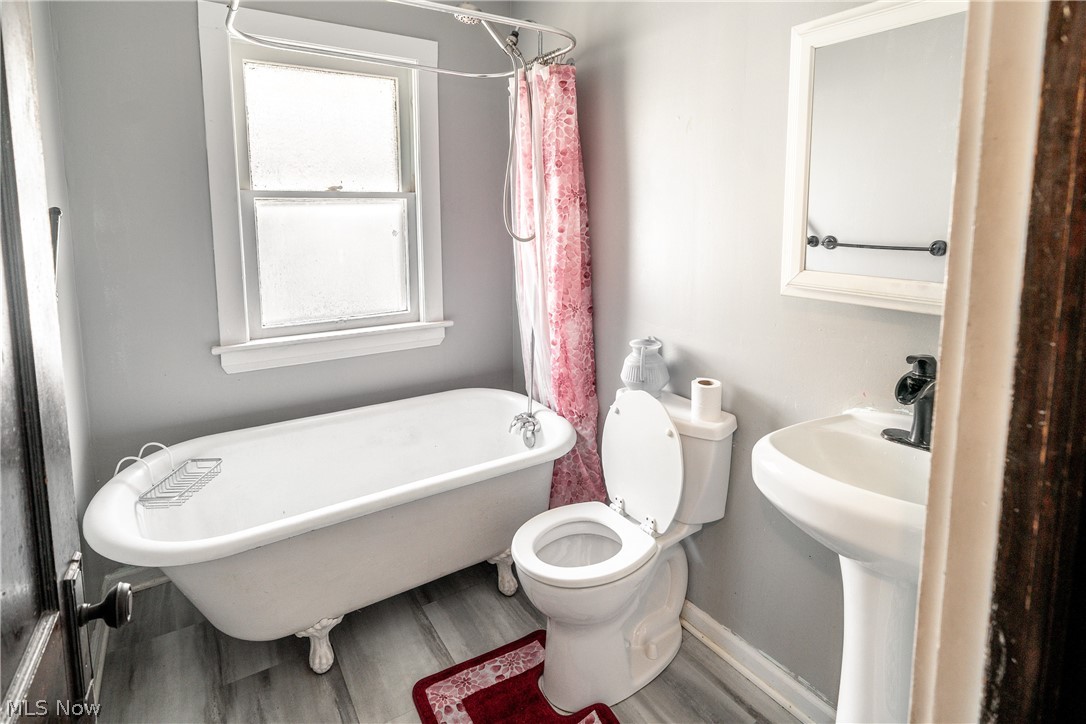 14809 Hilliard Road Lakewood OH 44107