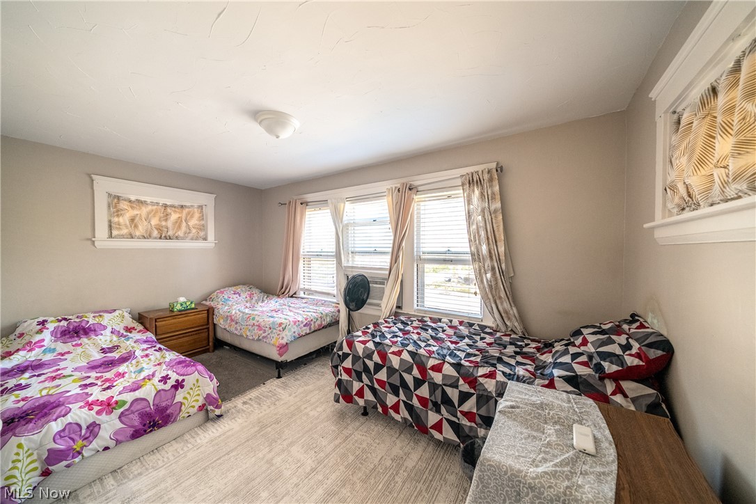 14809 Hilliard Road Lakewood OH 44107