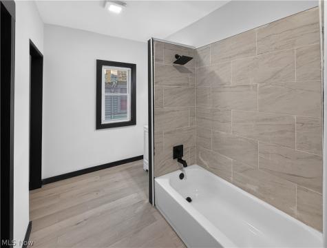 3423 W 49th Street Cleveland OH 44102