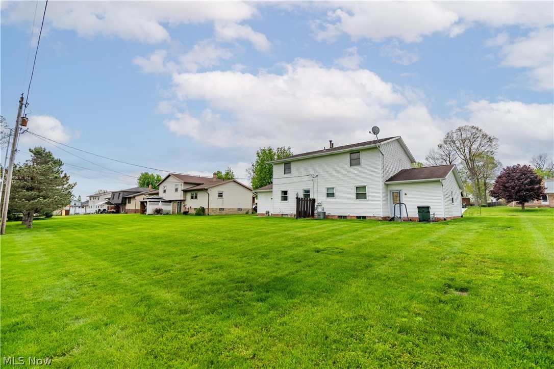 1084-1086 Baier Avenue Louisville OH 44641