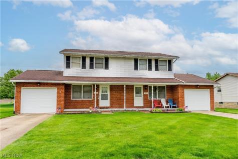 1084-1086 Baier Avenue Louisville OH 44641