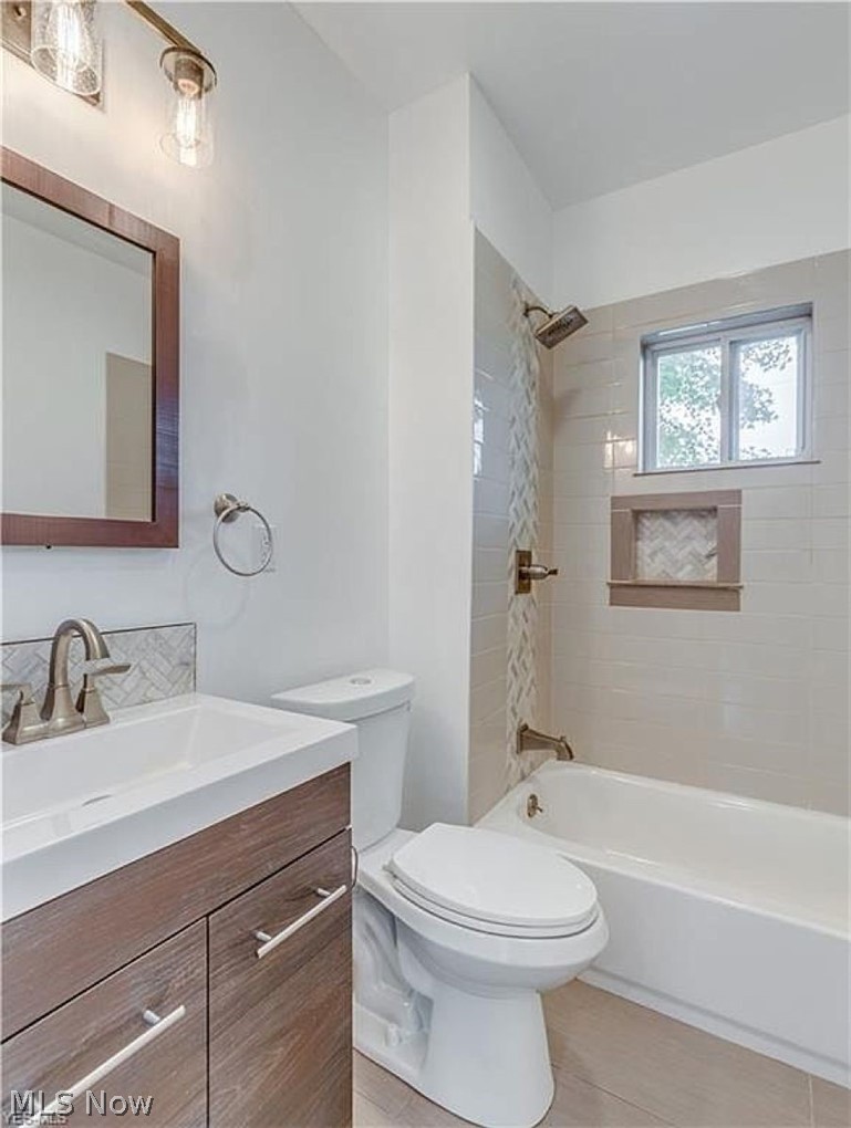 3118 W 82nd Street Cleveland OH 44102