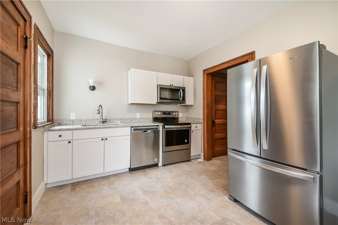 1477 Northland Avenue Lakewood OH 44107
