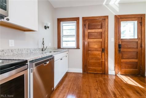 1477 Northland Avenue Lakewood OH 44107