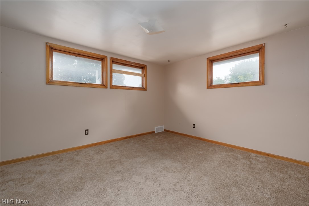211 Clara Court Louisville OH 44641