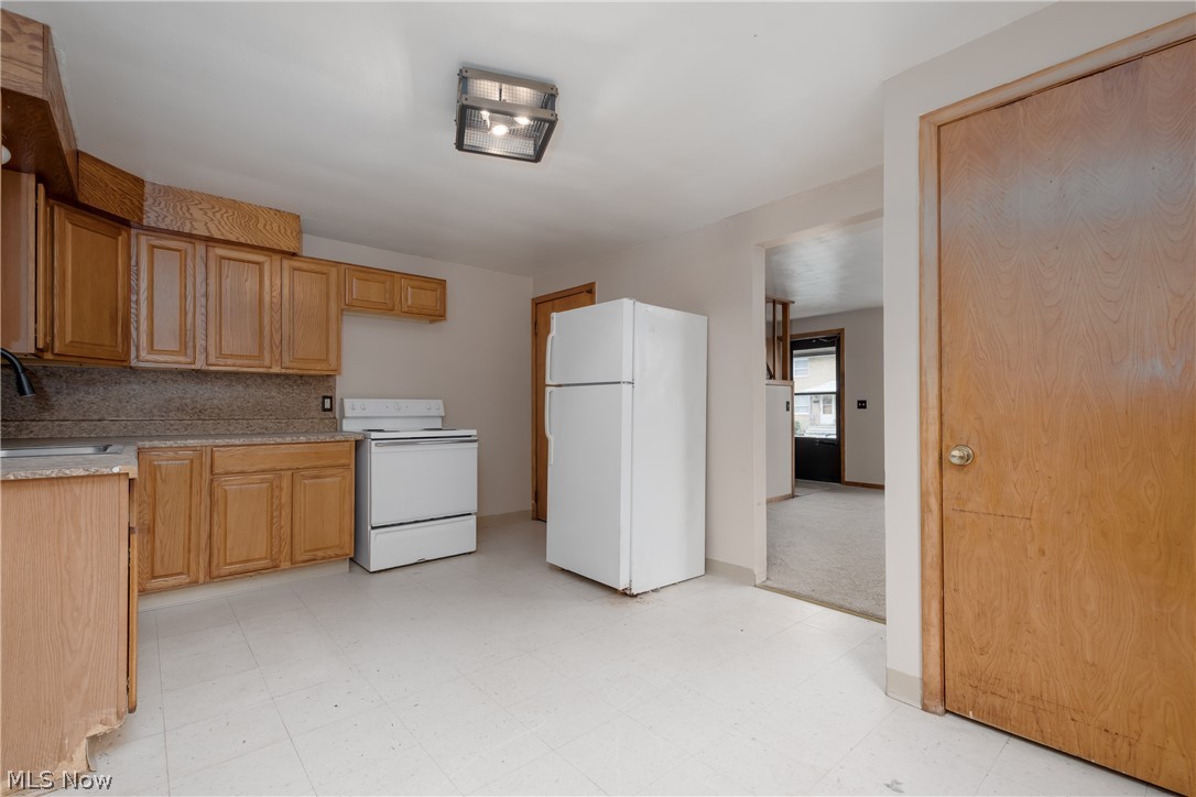 211 Clara Court Louisville OH 44641
