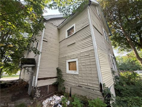 3384 E 121st Street Cleveland OH 44120