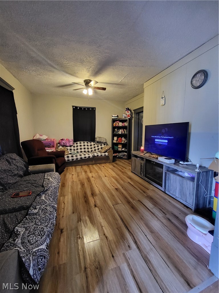 1027 Adams Street Coshocton OH 43812