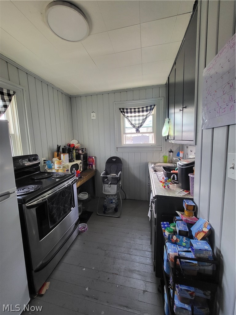 1027 Adams Street Coshocton OH 43812
