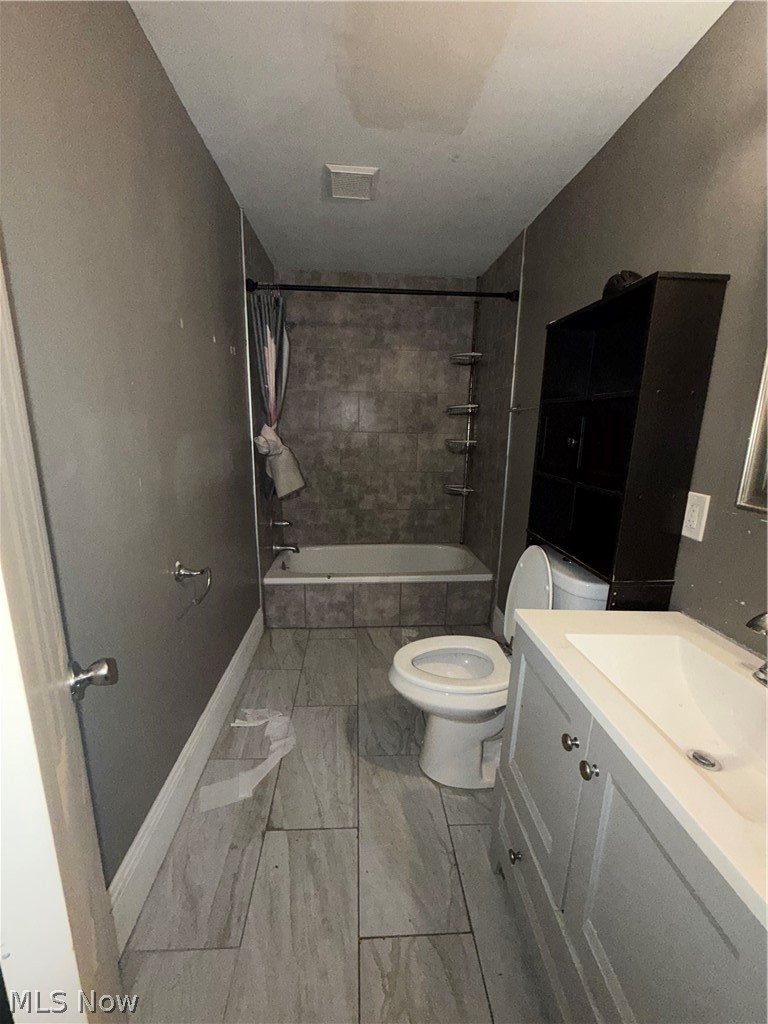 1852-1854 W 45th Street Cleveland OH 44102