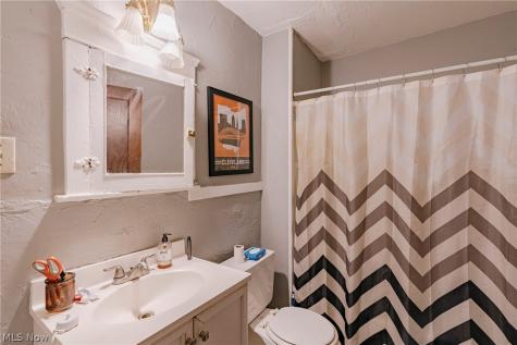 3527 W 125th Street Cleveland OH 44111
