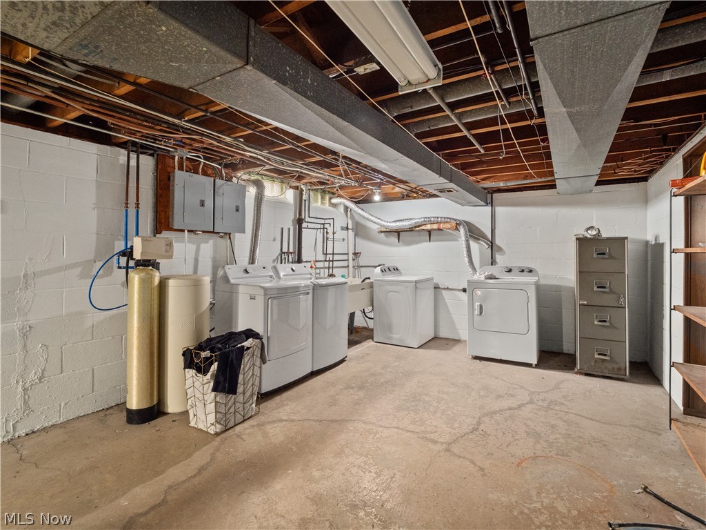 8255 Reed Avenue Garfield Heights OH 44125