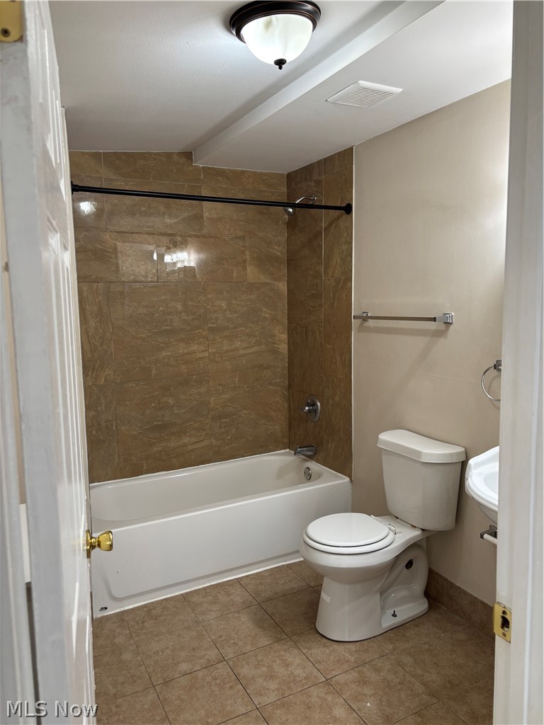 1457 Winchester Avenue Lakewood OH 44107