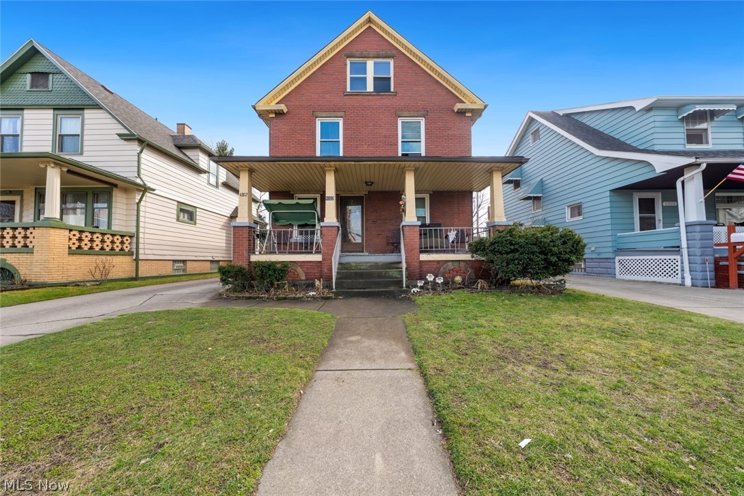 4302 Bridgeview Avenue Newburgh Heights OH 44105