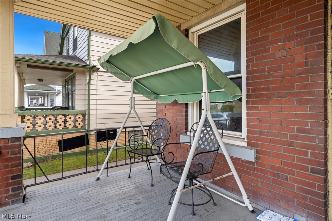 4302 Bridgeview Avenue Newburgh Heights OH 44105