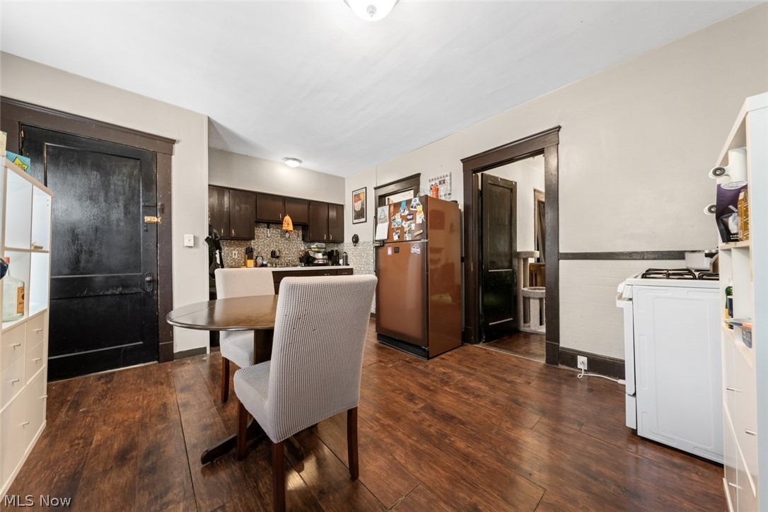 4302 Bridgeview Avenue Newburgh Heights OH 44105