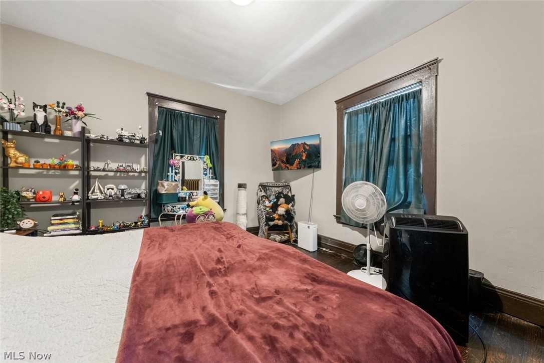 4302 Bridgeview Avenue Newburgh Heights OH 44105