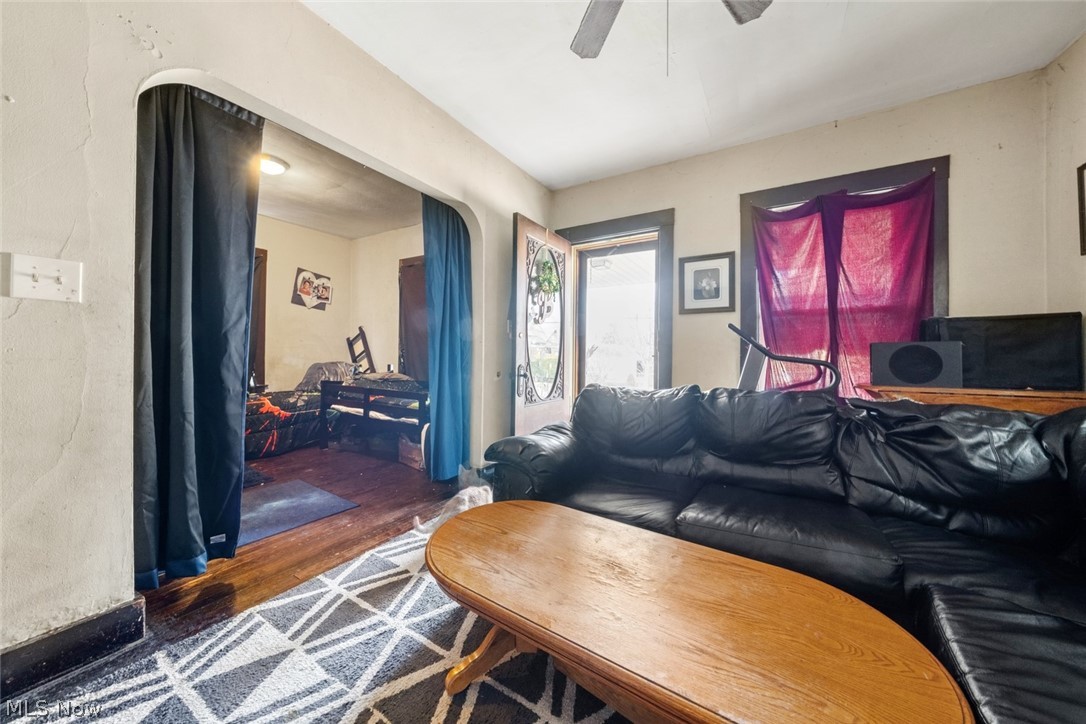 4302 Bridgeview Avenue Newburgh Heights OH 44105