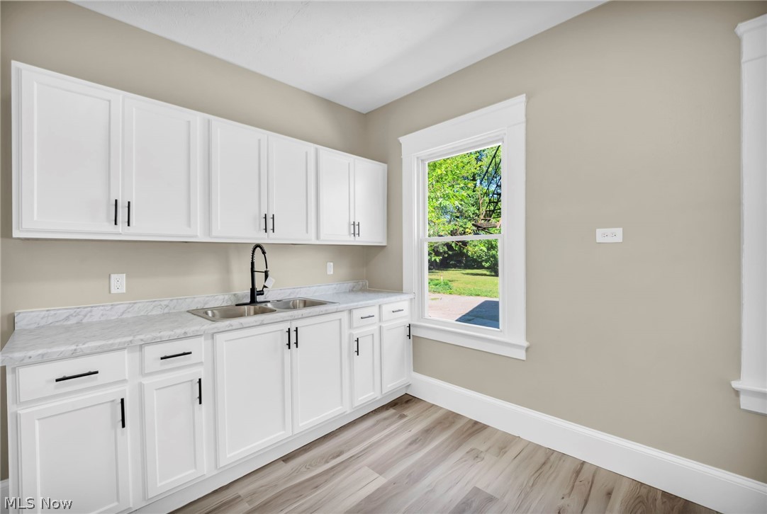 15517 Kipling Avenue Cleveland OH 44110