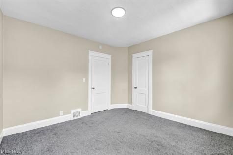 15517 Kipling Avenue Cleveland OH 44110