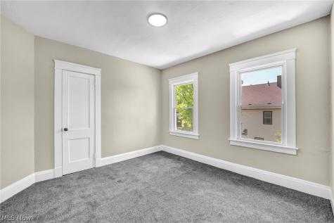 15517 Kipling Avenue Cleveland OH 44110