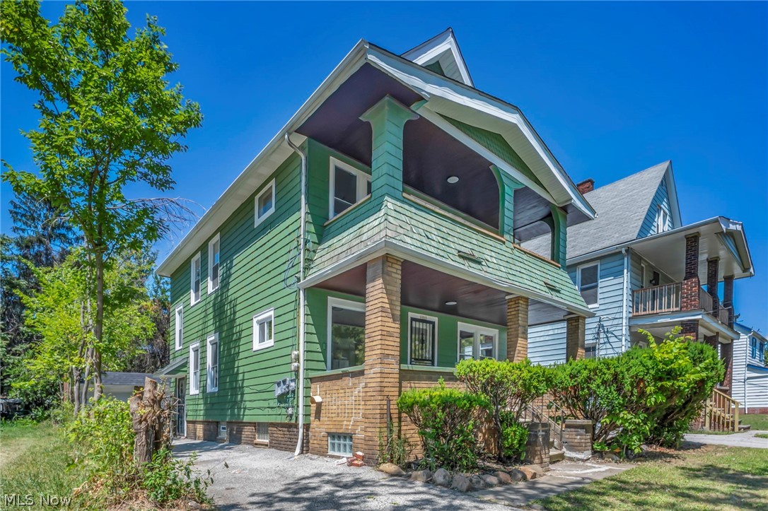 15517 Kipling Avenue Cleveland OH 44110