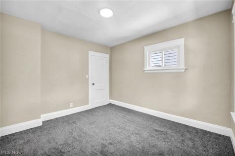 15517 Kipling Avenue Cleveland OH 44110