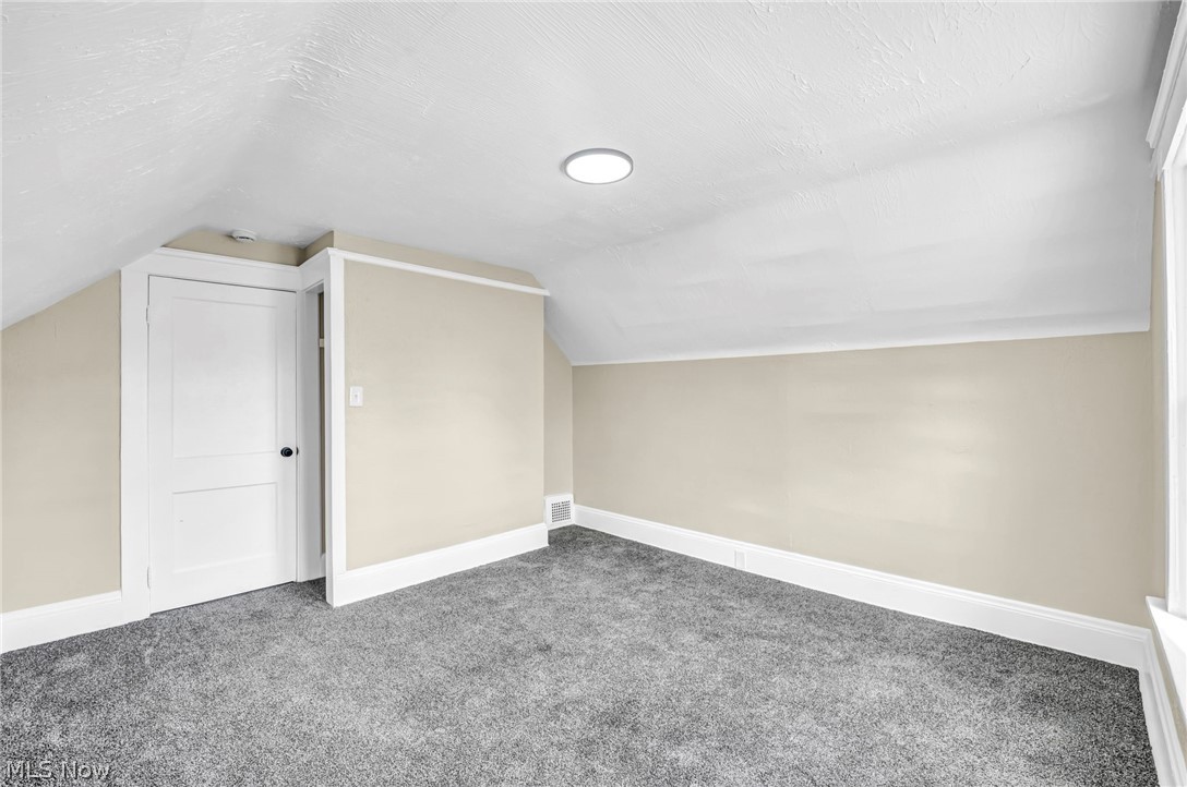 15517 Kipling Avenue Cleveland OH 44110