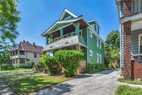 15517 Kipling Avenue Cleveland OH 44110