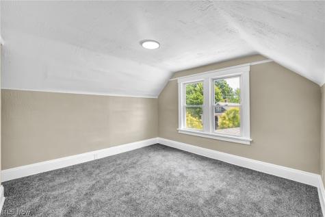 15517 Kipling Avenue Cleveland OH 44110