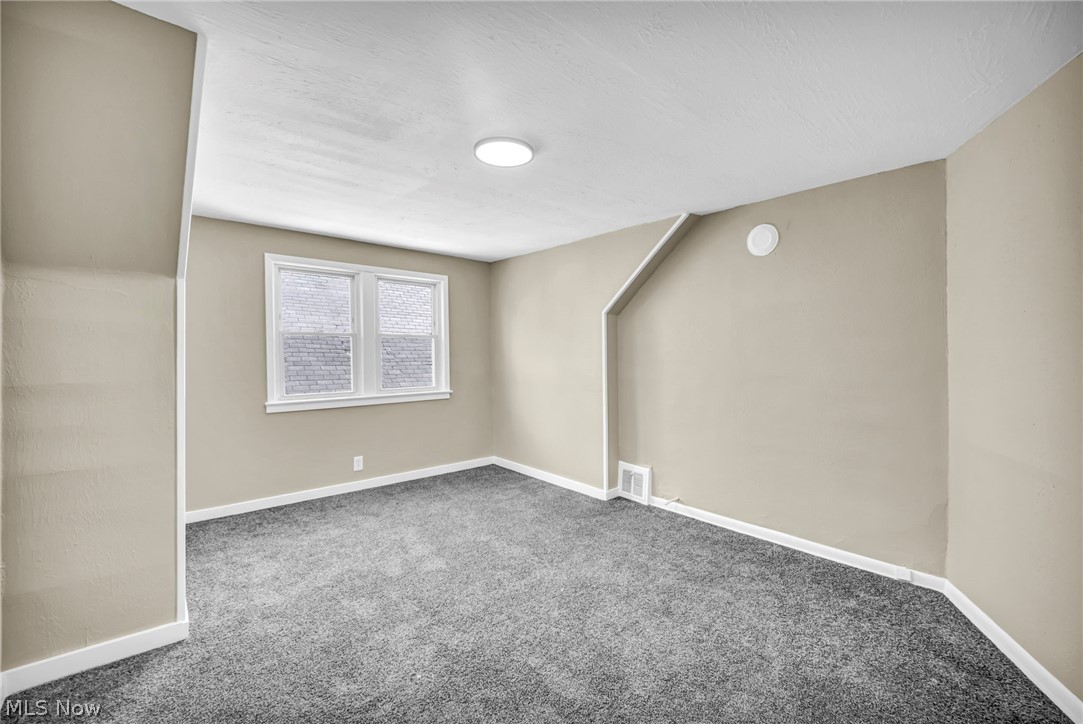 15517 Kipling Avenue Cleveland OH 44110