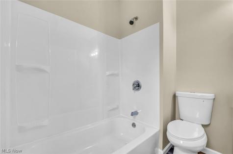 15517 Kipling Avenue Cleveland OH 44110