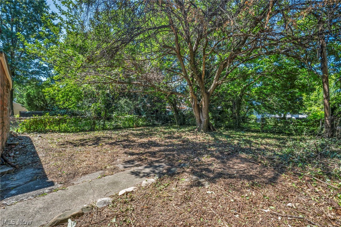 15517 Kipling Avenue Cleveland OH 44110