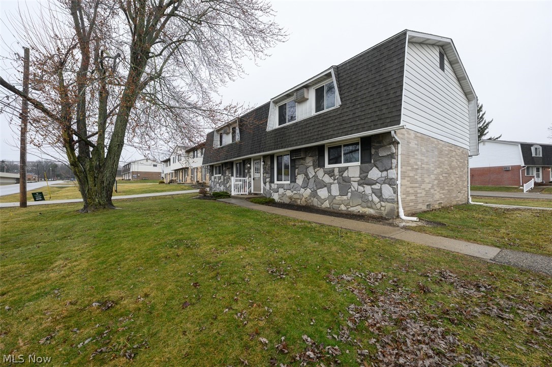 325 Noble Street W East Canton OH 44730