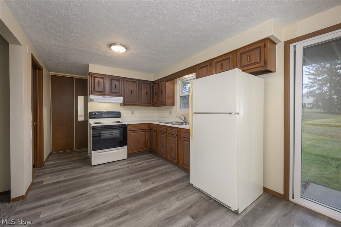 325 Noble Street W East Canton OH 44730