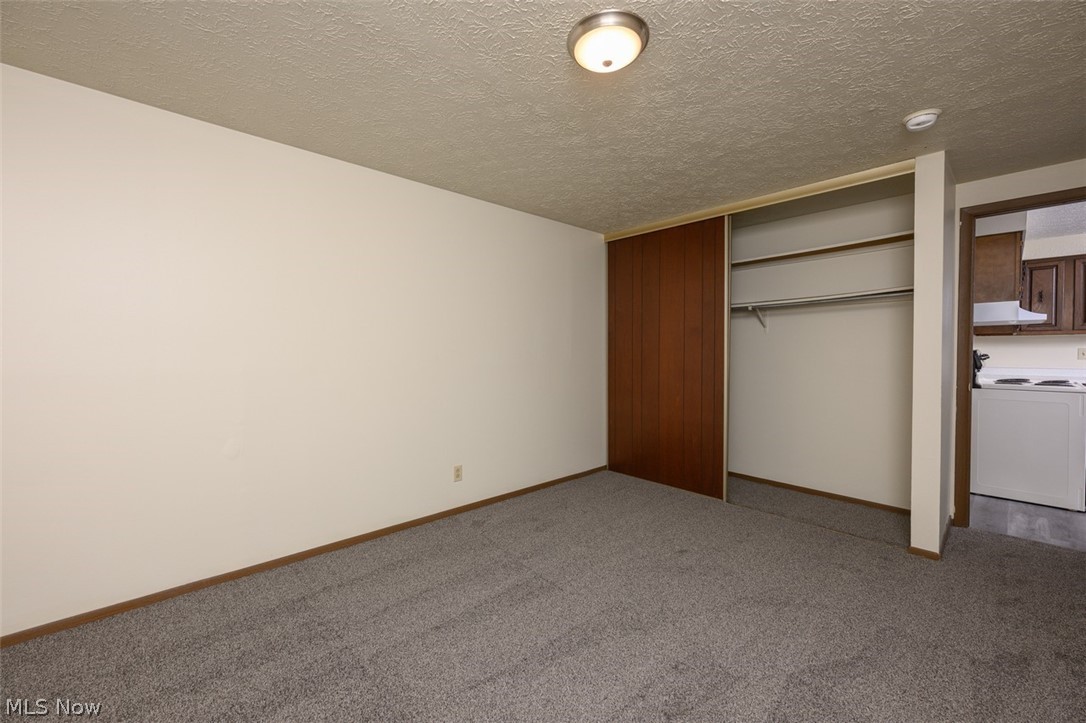 325 Noble Street W East Canton OH 44730