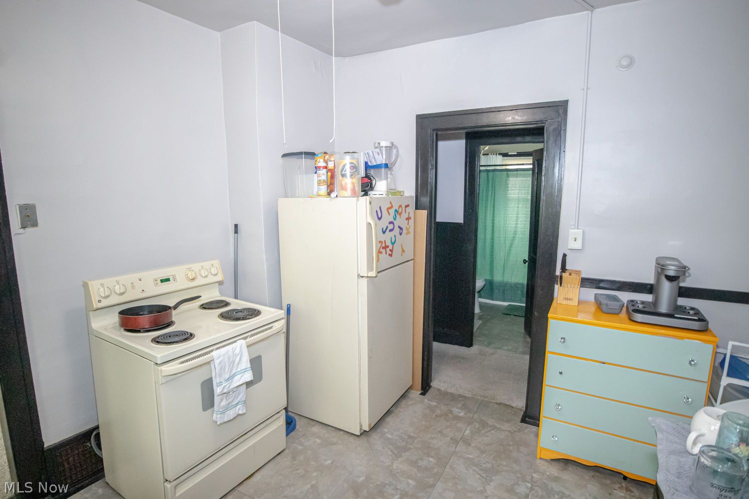 13609 Eaglesmere Avenue Cleveland OH 44110