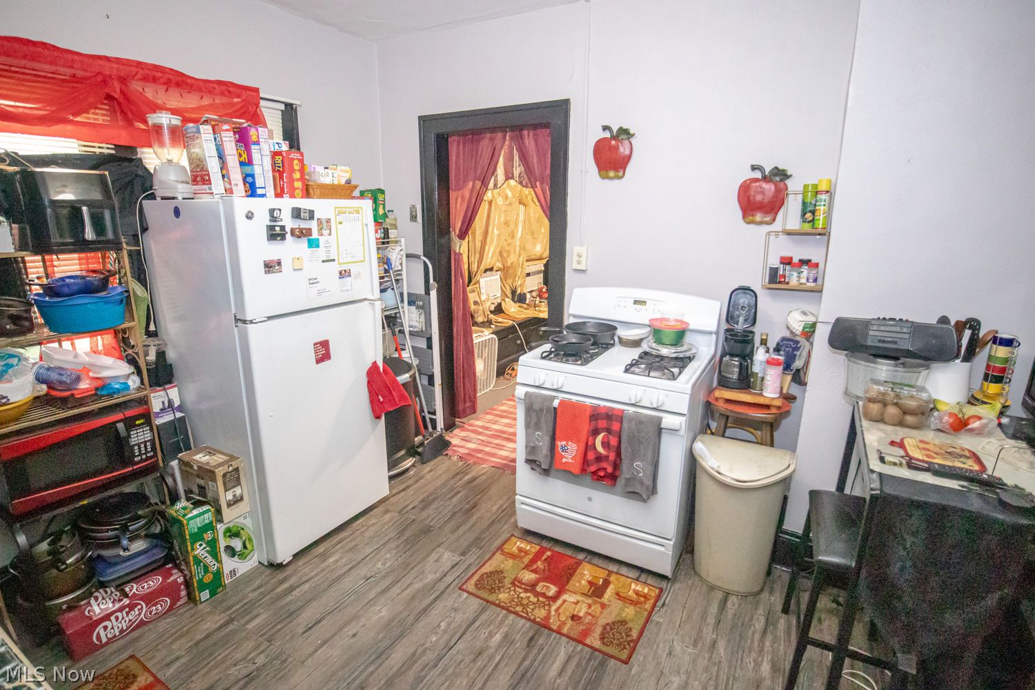 13609 Eaglesmere Avenue Cleveland OH 44110
