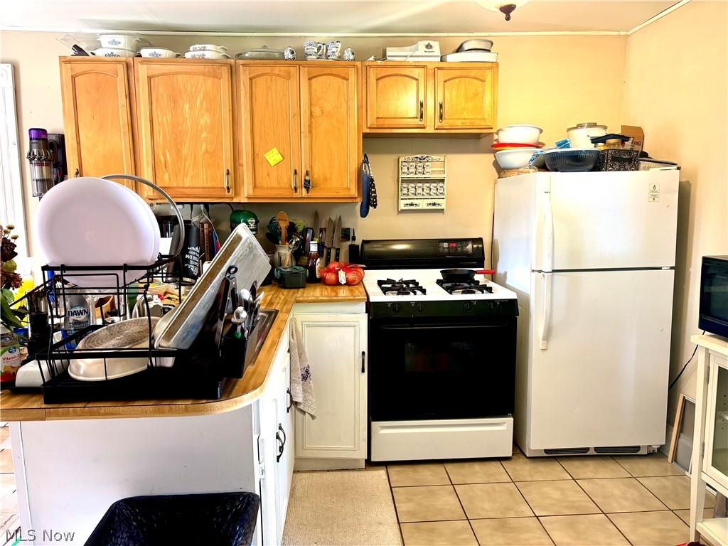 6119 Youngstown Conneaut Road Kinsman OH 44428