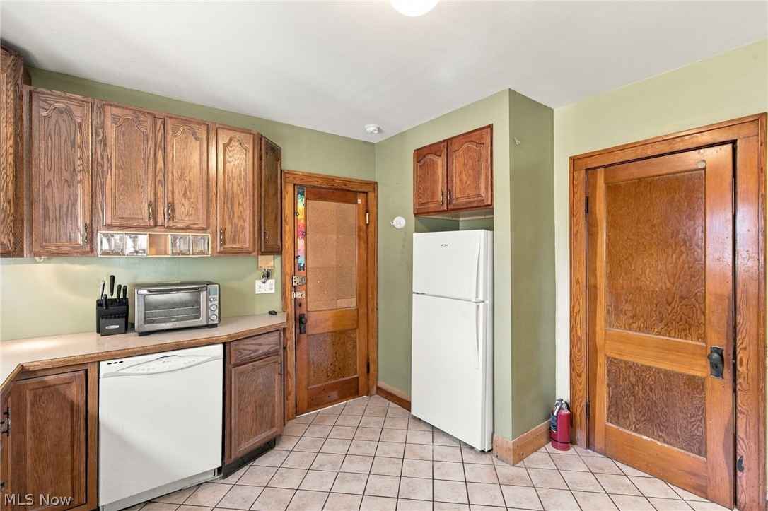 2417 Tampa Avenue Cleveland OH 44109