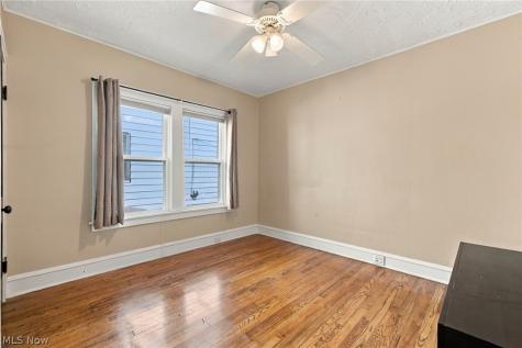 2417 Tampa Avenue Cleveland OH 44109