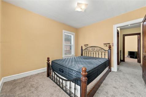 2417 Tampa Avenue Cleveland OH 44109
