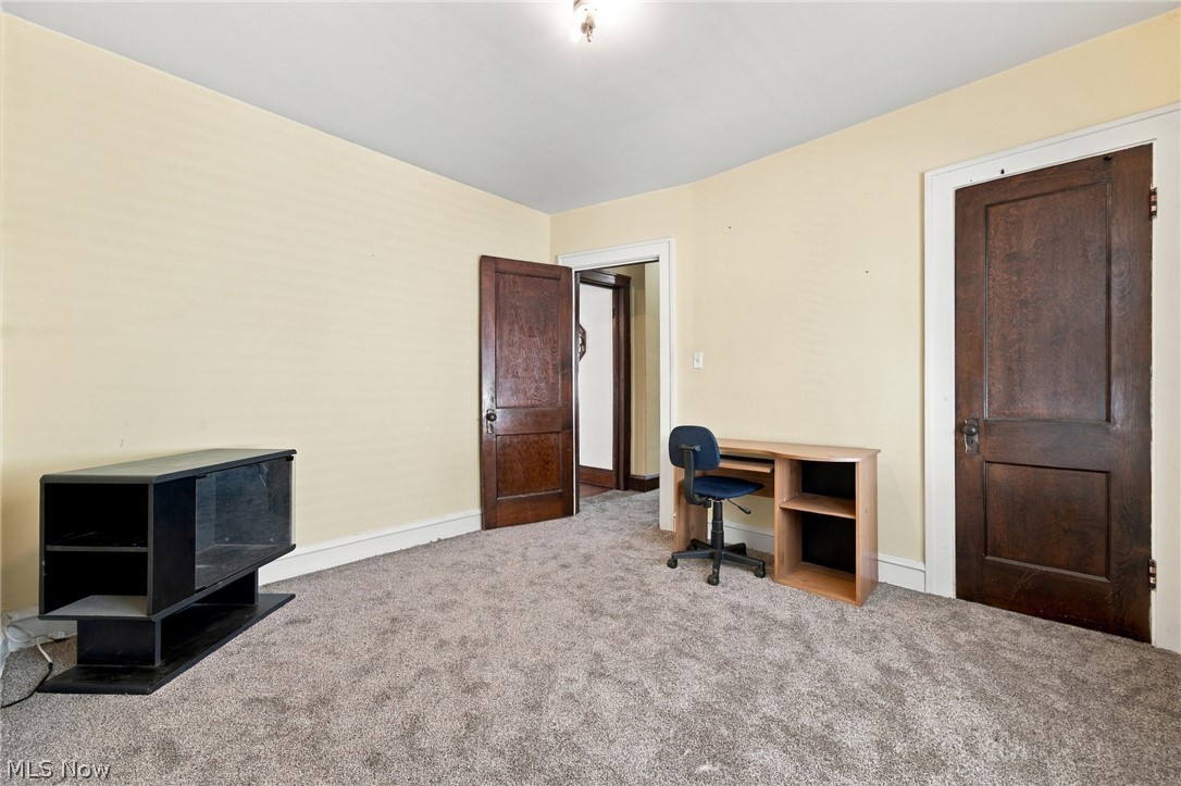 2417 Tampa Avenue Cleveland OH 44109