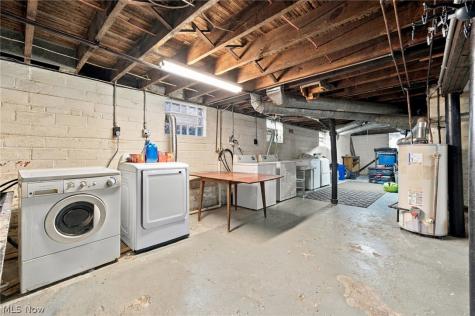 2417 Tampa Avenue Cleveland OH 44109
