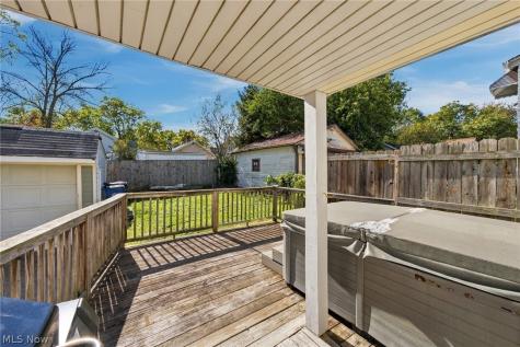 2417 Tampa Avenue Cleveland OH 44109
