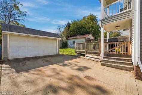 2417 Tampa Avenue Cleveland OH 44109