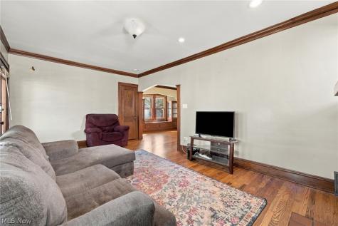 2417 Tampa Avenue Cleveland OH 44109