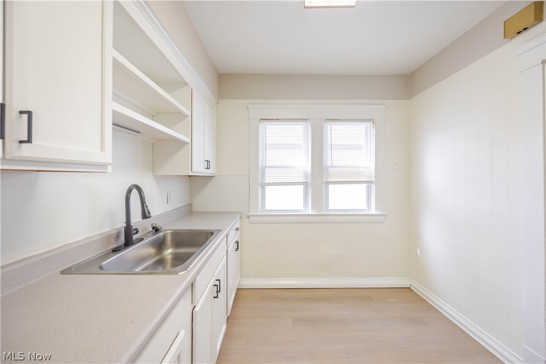 1695 Glenmont Road Cleveland Heights OH 44118